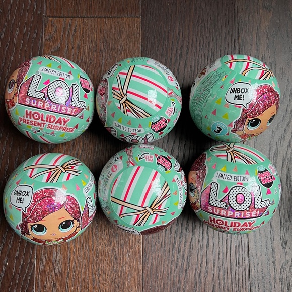 L.O.L. Surprise Holiday Surprise Present Ball Bundle / Lot LOL Surprise - Picture 1 of 3